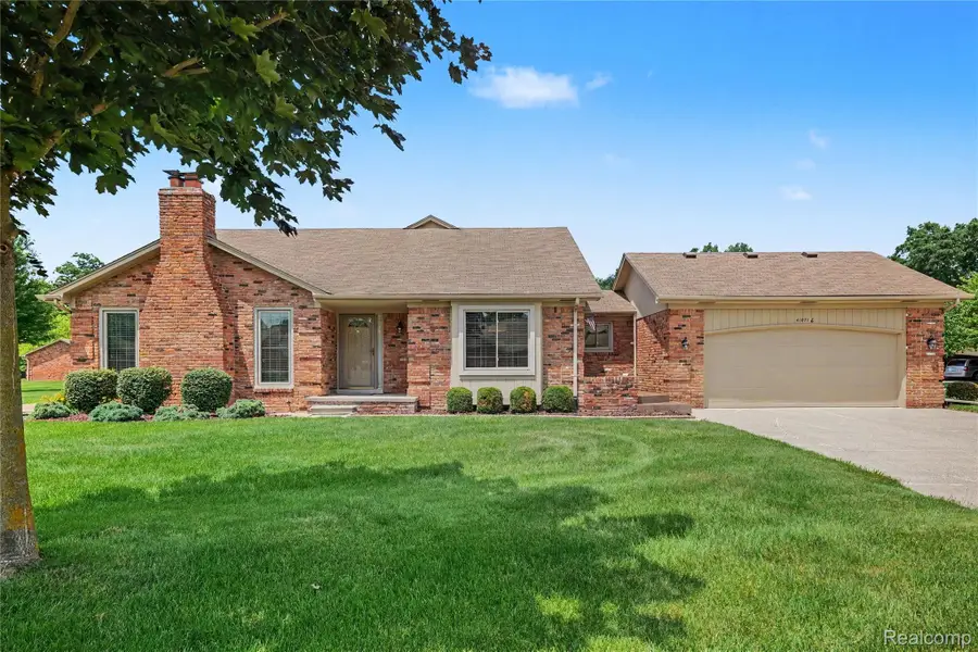 41071 E Rosewood Drive, Clinton, MI 48038 - #3