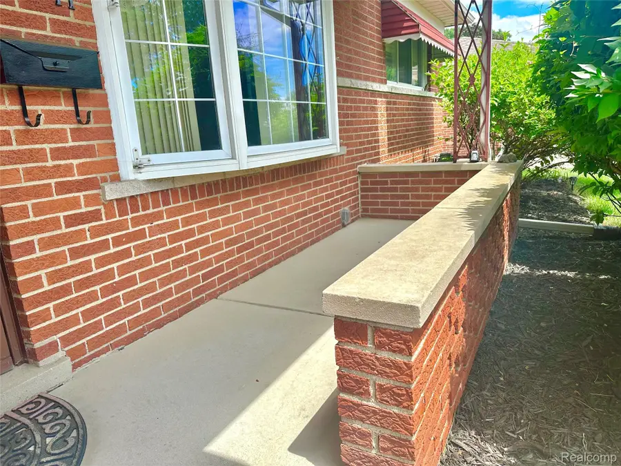 4541 Marlow Drive, Warren, MI 48092 - #2