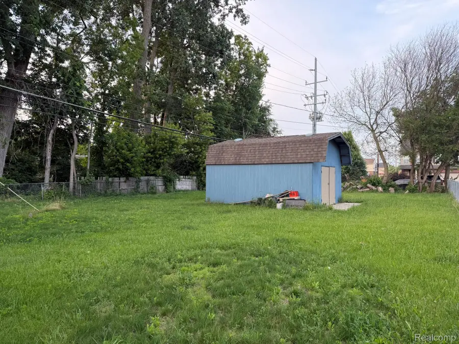 5775 N Dowling, Westland, MI 48185 - #3