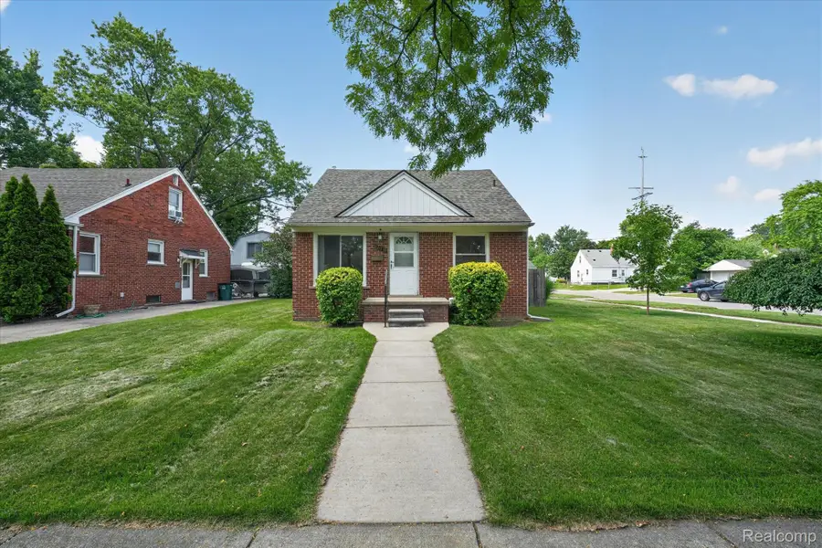 14010 Hart Street, Oak Park, MI 48237 - #3