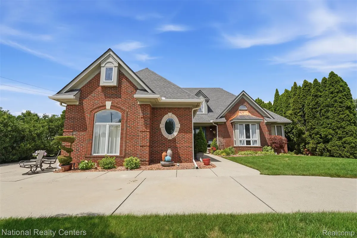 20175 Gill Road, Livonia, MI 48152 - #1