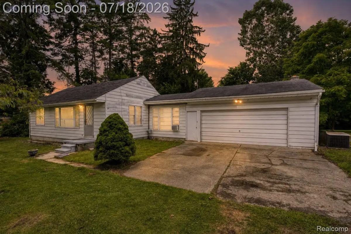 46555 North Avenue, Macomb, MI 48042 - #1