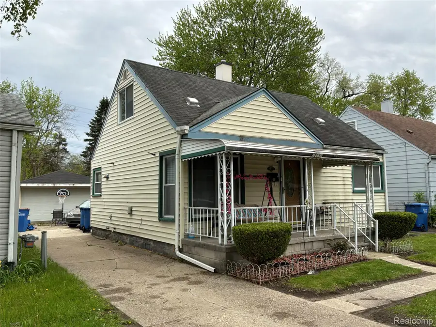 3896 Poplar Avenue, Warren, MI 48091 - #2