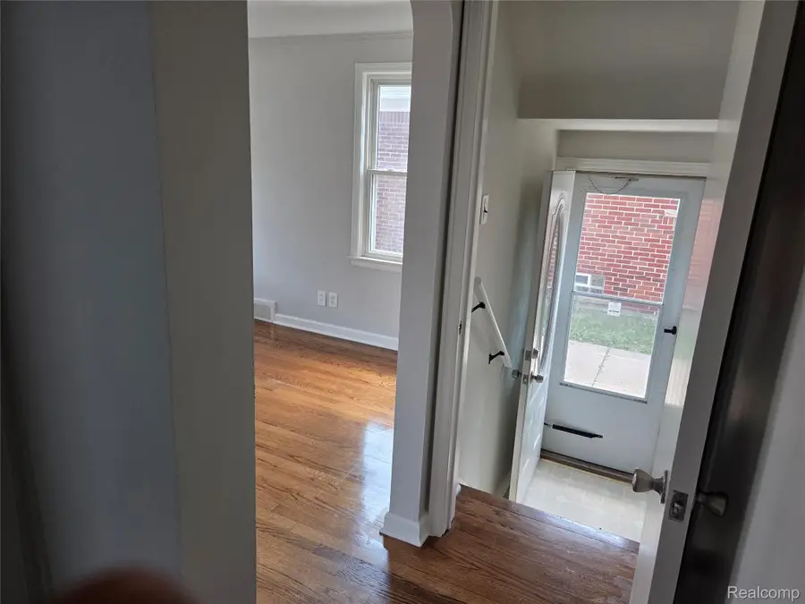 23912 Hollander Street, Dearborn, MI 48128 - #2