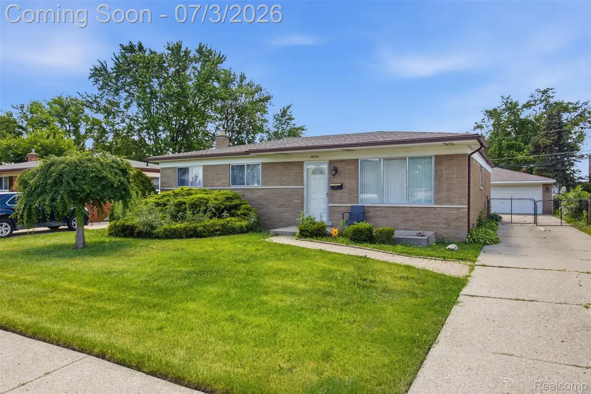 28445 Bradner Drive, Warren, MI 48088 - #1