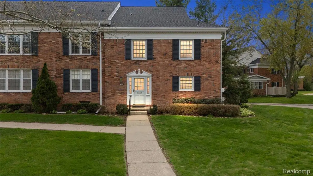 1000 Trailwood Path, Bloomfield, MI 48301 - #1