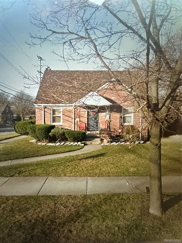 18401 Ashton Avenue, Detroit, MI 48219