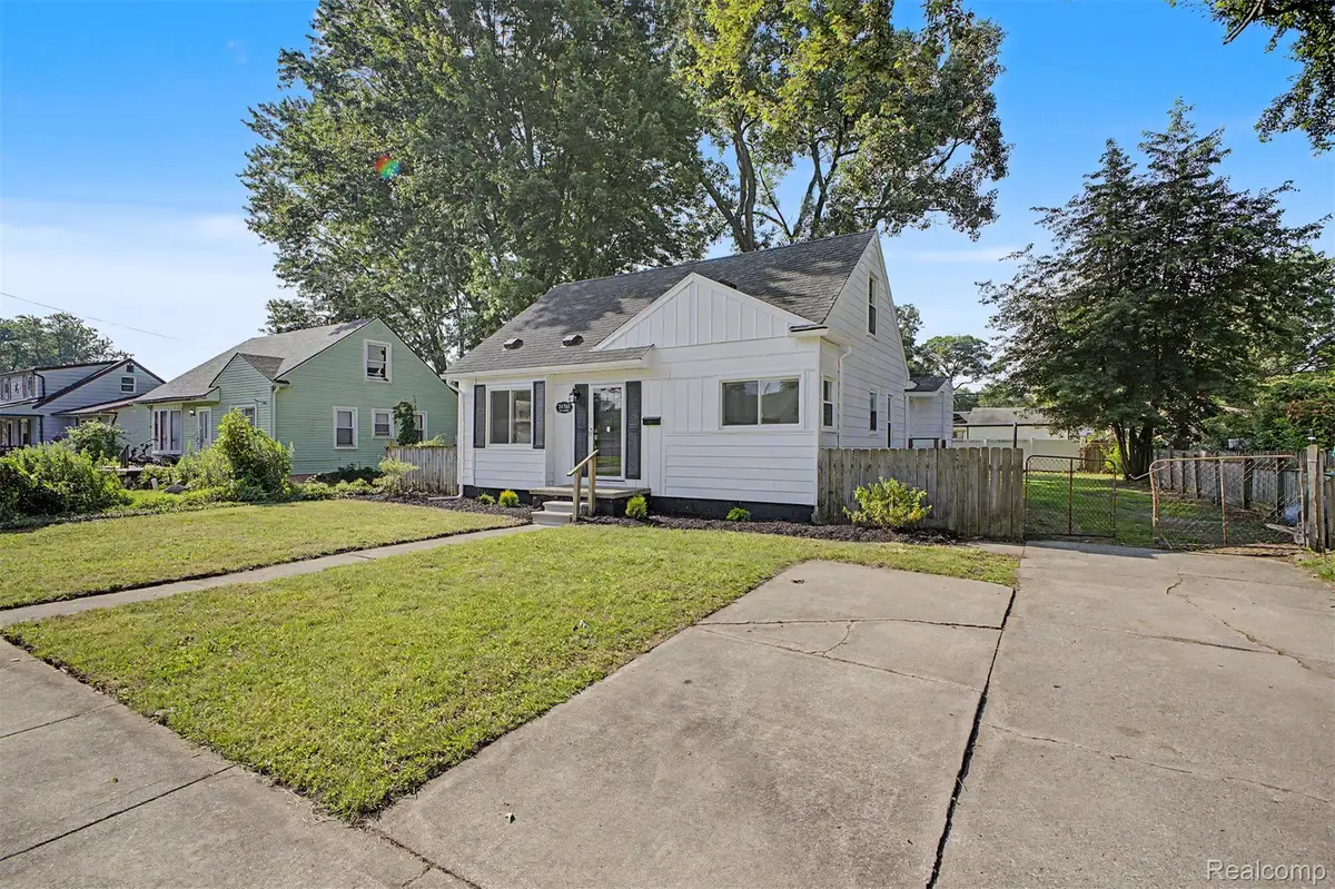 31765 Brown Street, Garden City, MI 48135 - #1