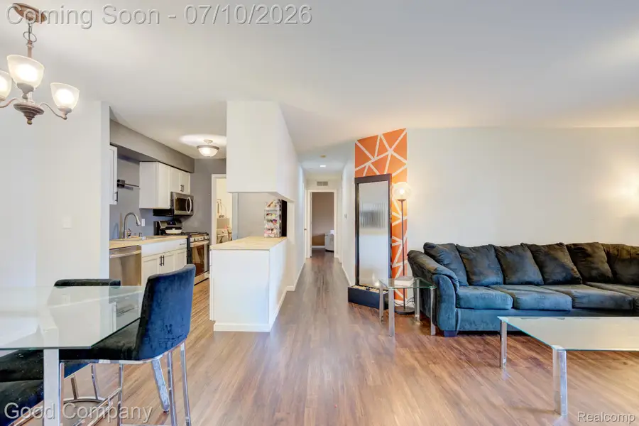 1525 Harbour Court #73, Trenton, MI 48183 - #3