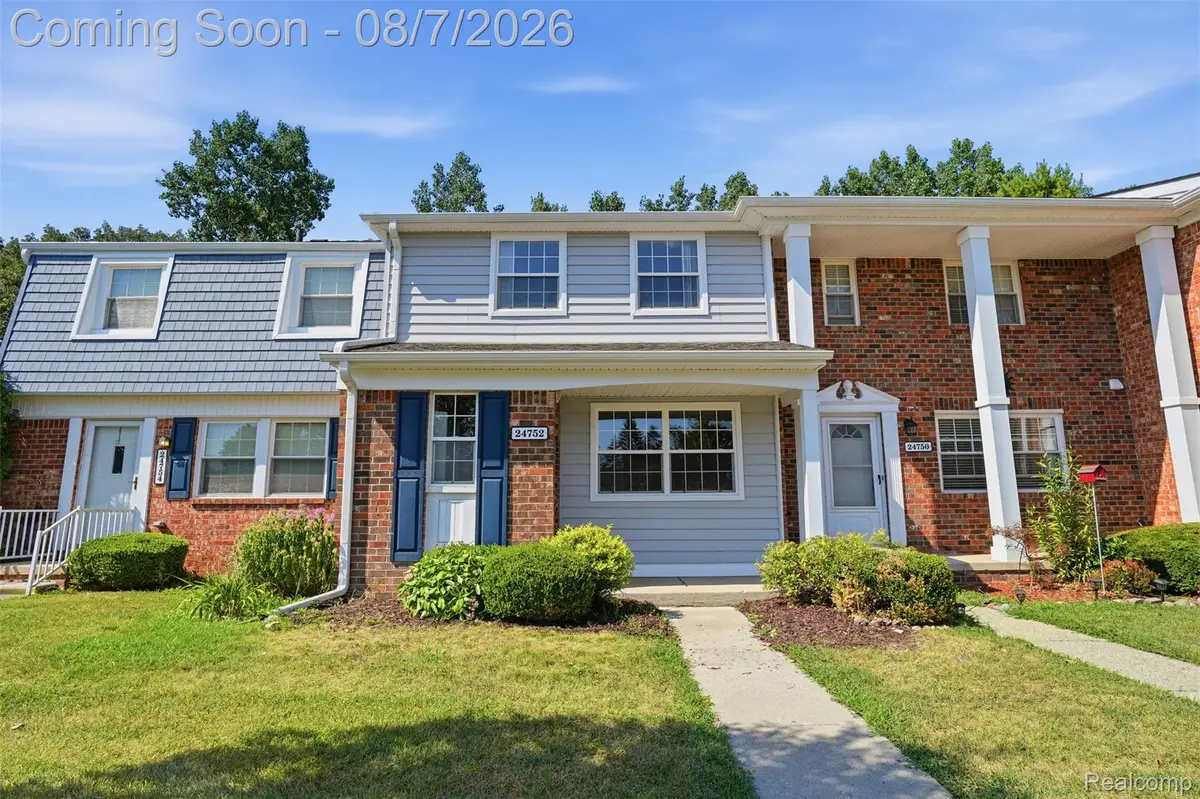 24752 Olde Orchard Street, Novi, MI 48375 - #1