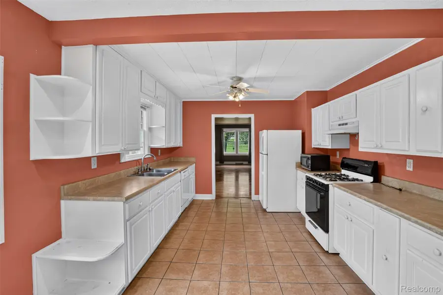 4322 Baker Road, Bridgeport, MI 48722 - #3