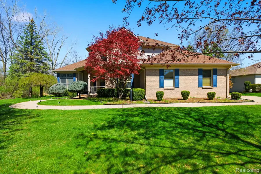 8488 Annette Avenue, Grosse Ile, MI 48138 - #2