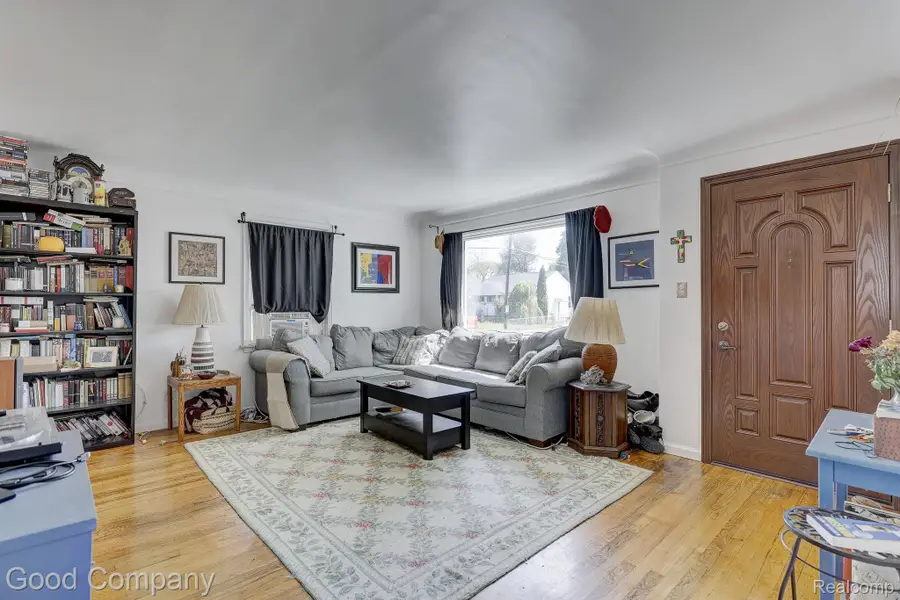23465 Hazelwood Avenue, Hazel Park, MI 48030 - #2