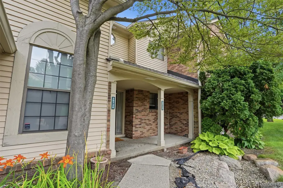 29726 Pine Ridge Circle, Farmington Hills, MI 48331 - #2