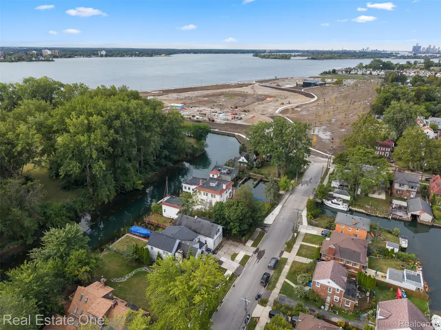 14356 Harbor Island, Detroit, MI 48215 - #2