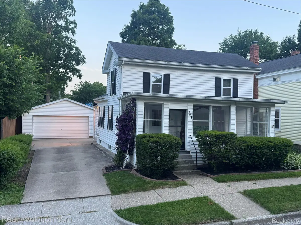 727 W Park Street, Lapeer, MI 48446 - #1