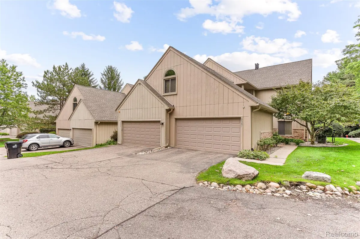 29231 Laurel Drive #80, Farmington Hills, MI 48331 - #1