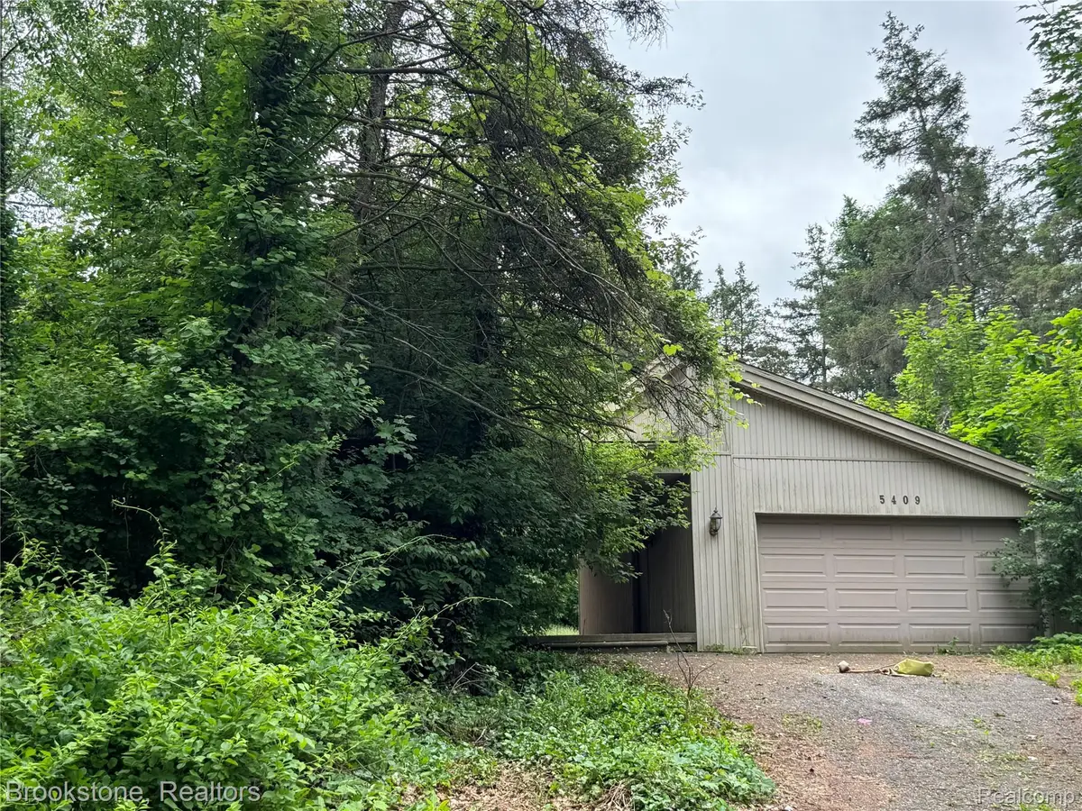 5409 Stowe Trail, Clarkston, MI 48348 - #1