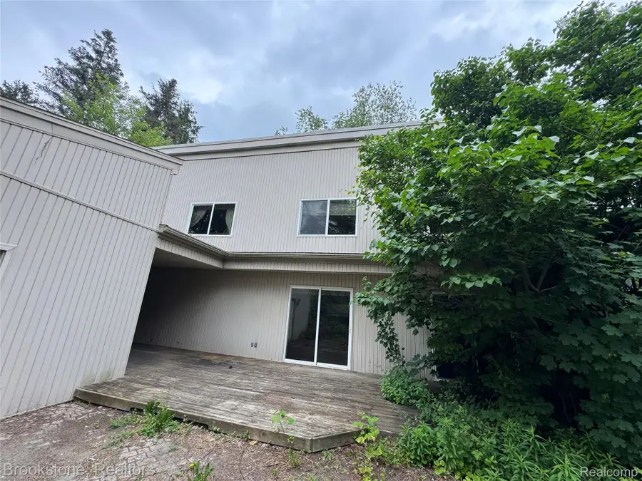 5409 Stowe Trail, Clarkston, MI 48348 - #3