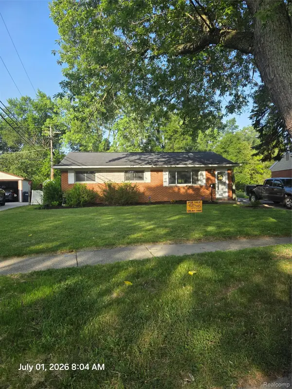 10952 Lesure E, SterlingHeights, MI 48035