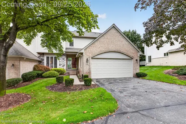105 Hampton Court, Northville, MI 48168