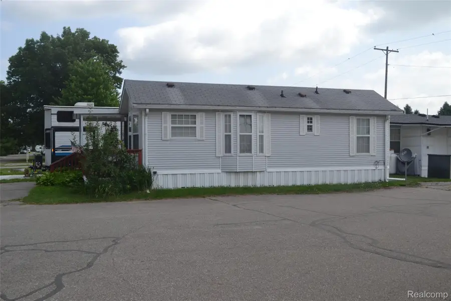 1140 S Ortonville Rd Unit 98 Road, Ortonville, MI 48462 - #3