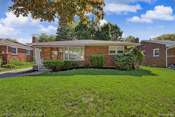 8212 Glengary Street, DearbornHeights, MI 48127