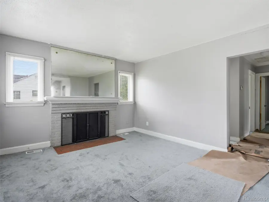 9586 Mansfield Street, Detroit, MI 48227 - #2