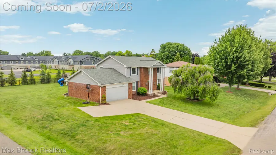 5494 Centerbrook Drive, West Bloomfield, MI 48322 - #3