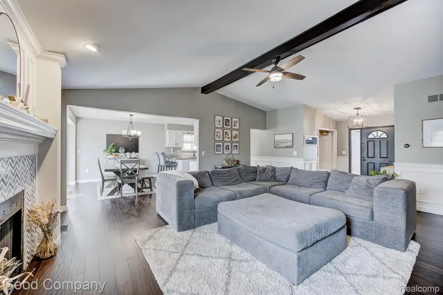 49877 Maurice Drive, Chesterfield, MI 48047 - #2