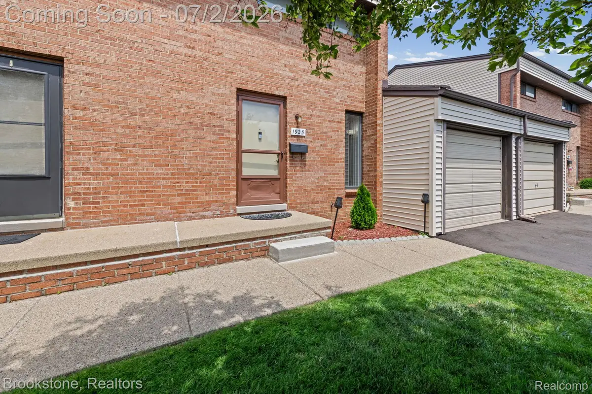 1925 Nicholas Court, Warren, MI 48092 - #1