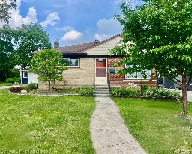 574 Auburn Street, Plymouth, MI 48170 - #1