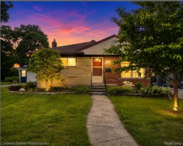 574 Auburn Street, Plymouth, MI 48170 - #2