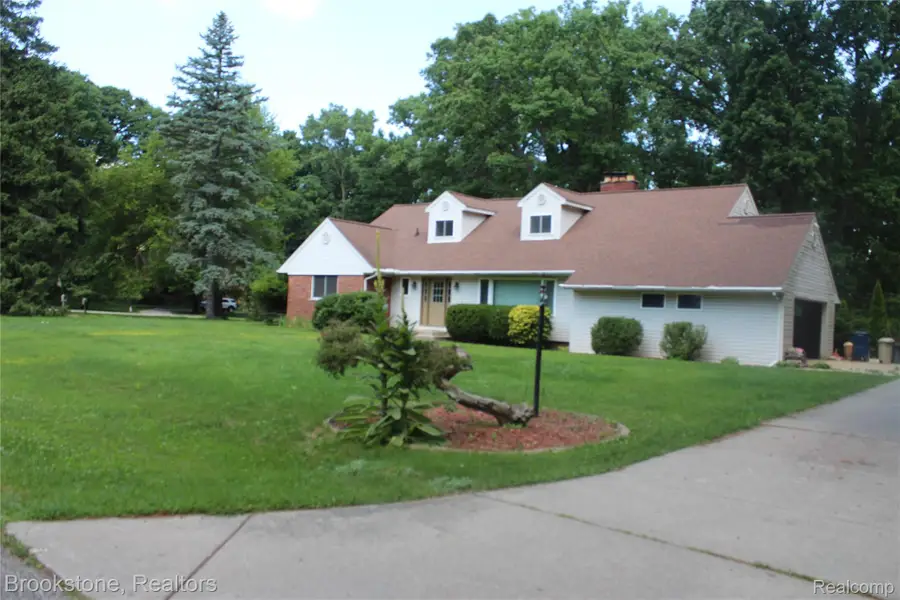 4440 Marquis Lane Lane, Bloomfield, MI 48301 - #2