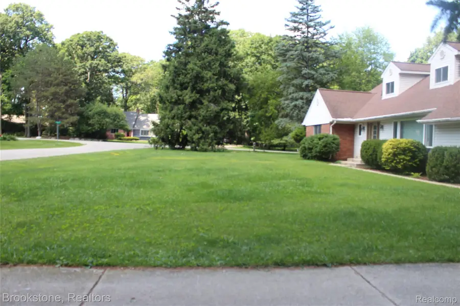 4440 Marquis Lane Lane, Bloomfield, MI 48301 - #3