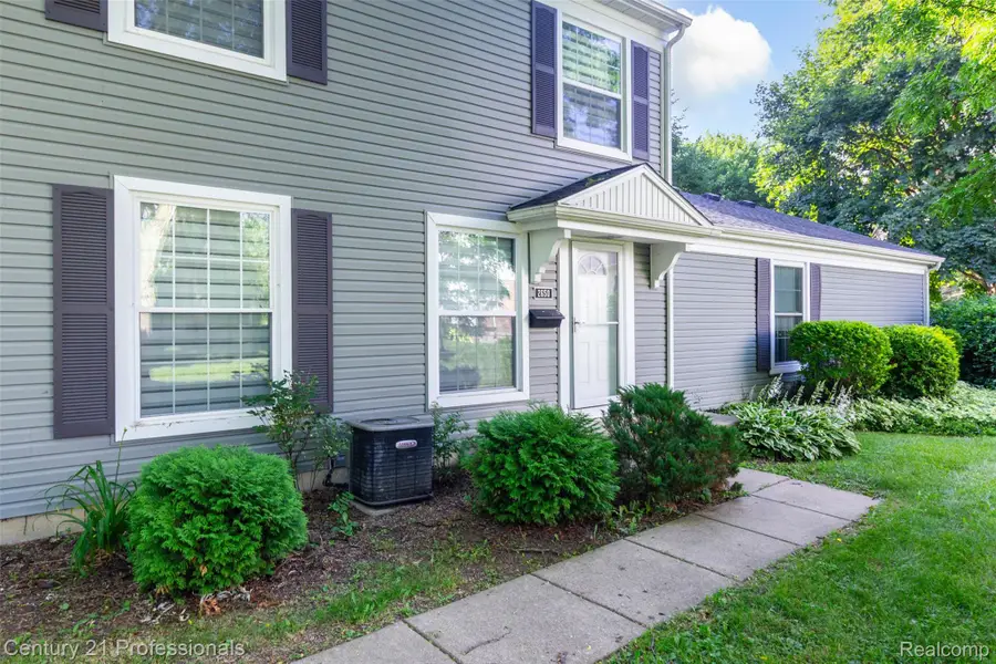 2650 Fenwick Court, Ann Arbor, MI 48104 - #3