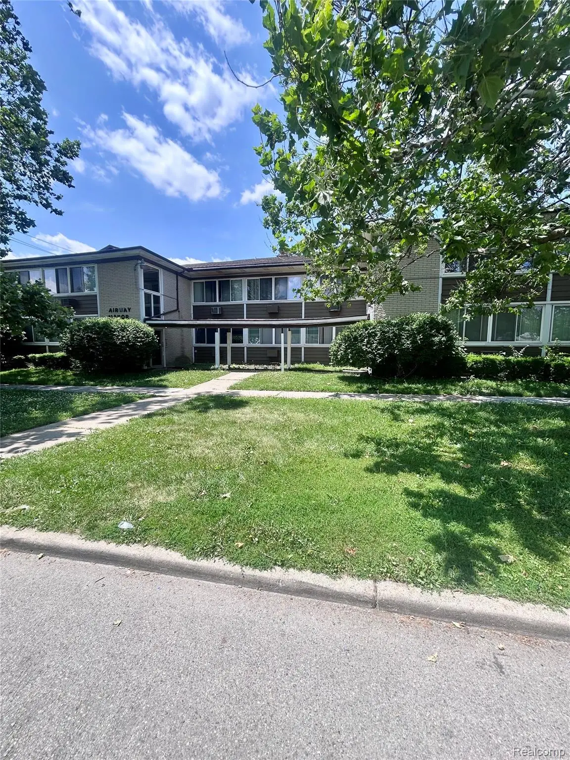 19131 Lahser Road, Detroit, MI 48219 - #1