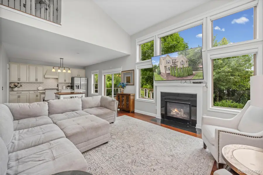 730 Leon Road, Walled Lake, MI 48390 - #3