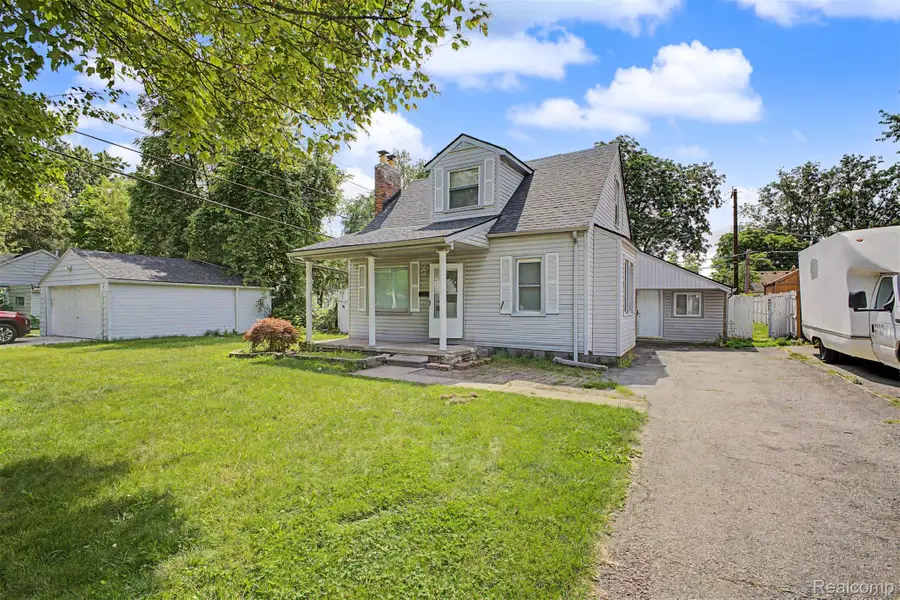 1656 S Karle Avenue, Westland, MI 48186 - #2
