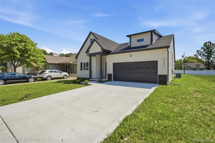 34390 Maynard Street, Clinton Township, MI 48035 - #3