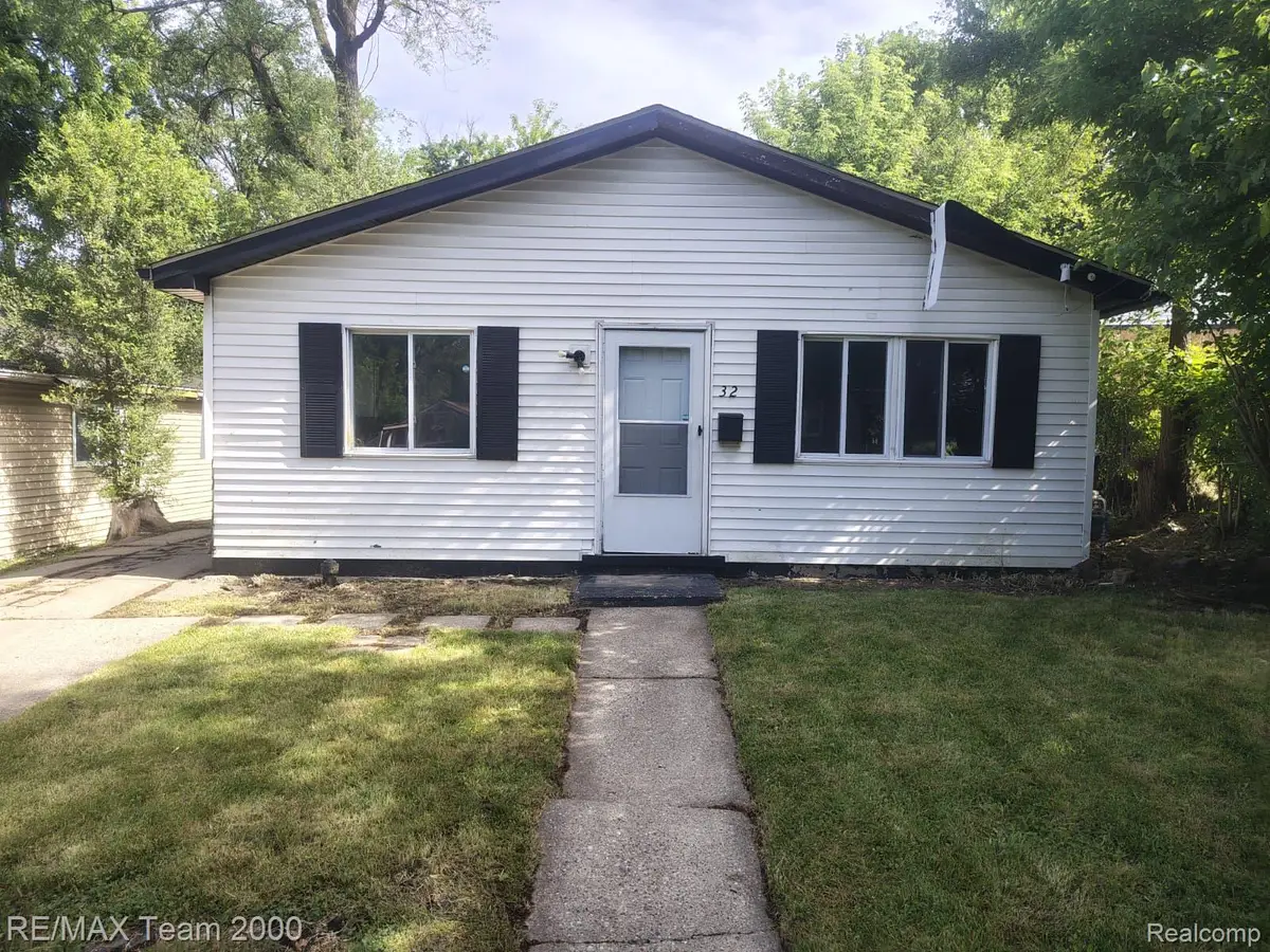 32 N Merrimac Street, Pontiac, MI 48340 - #1