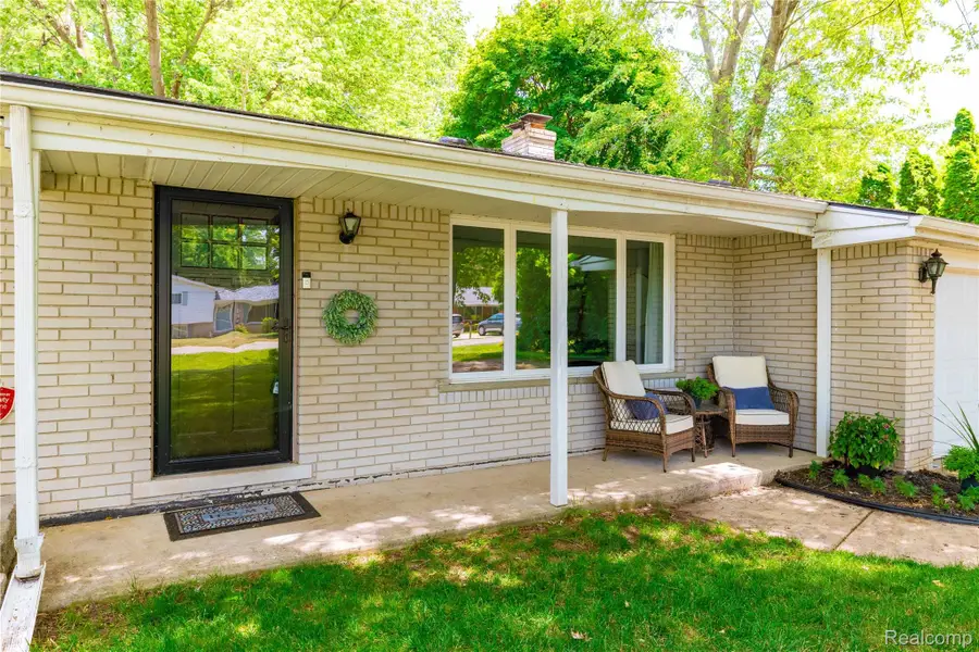28731 Elbamar Drive, Grosse Ile, MI 48138 - #3
