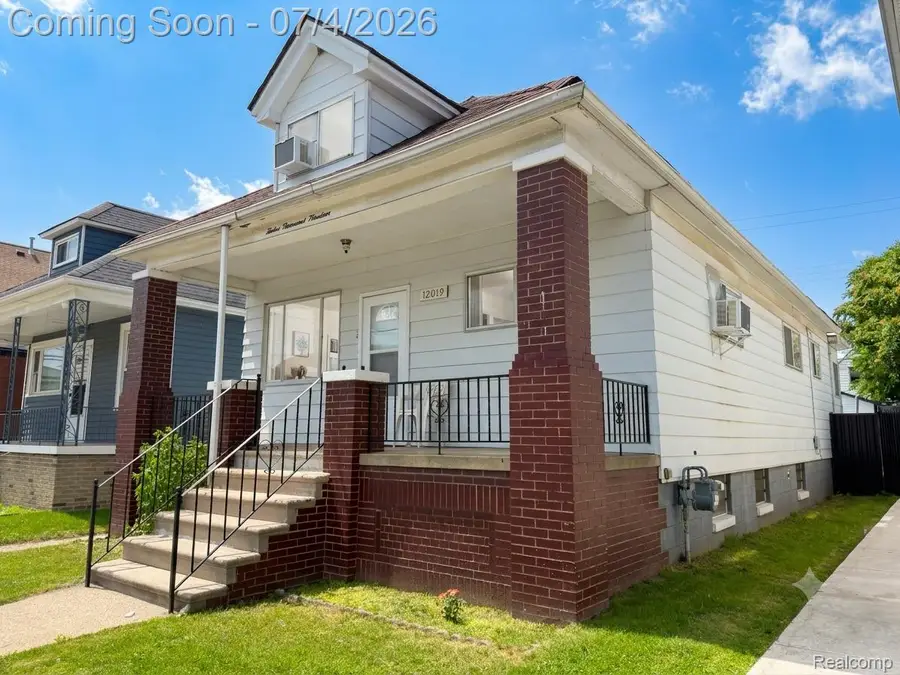 12019 Sobieski Street, Hamtramck, MI 48212 - #3