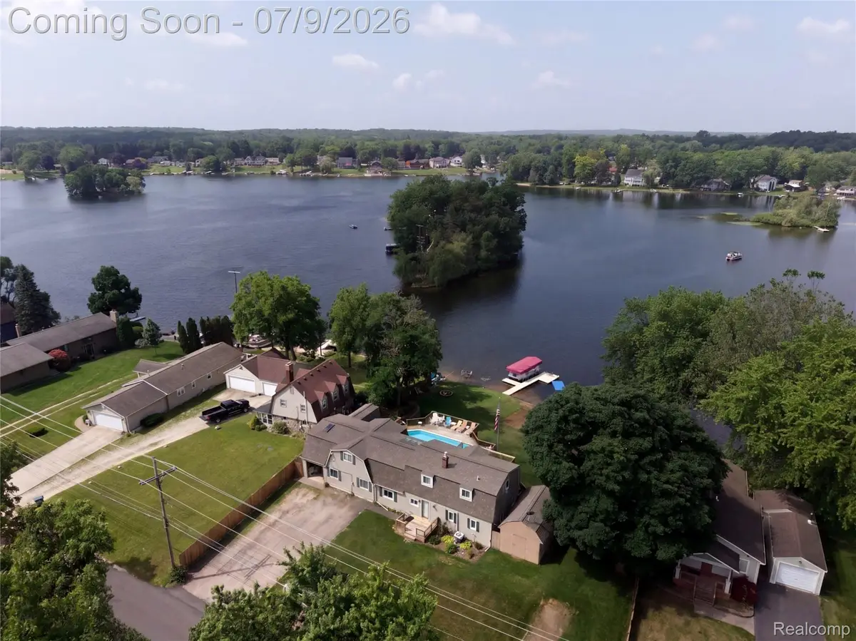 10075 Graham Drive, Clarkston, MI 48348 - #1