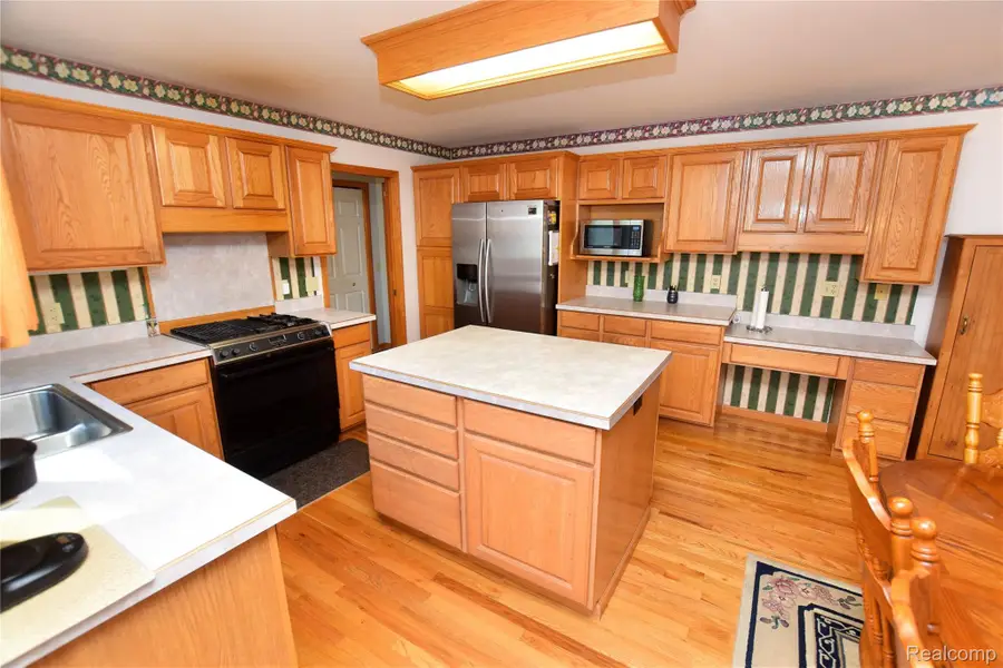 6476 Stonebrook Lane, Flushing, MI 48433 - #2