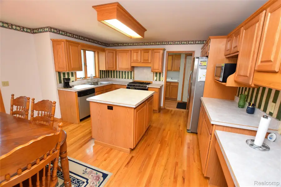 6476 Stonebrook Lane, Flushing, MI 48433 - #3