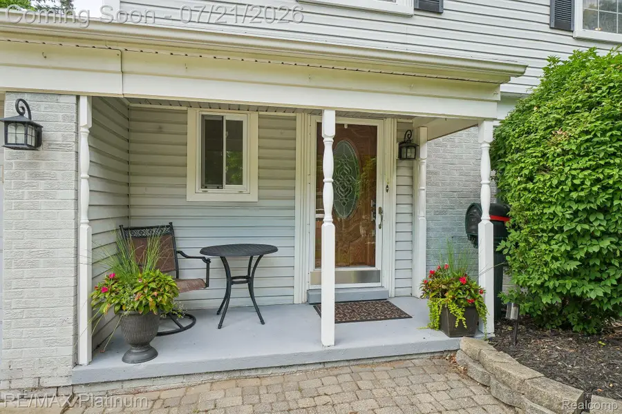 981 Shenandoah Court, Clawson, MI 48017 - #2