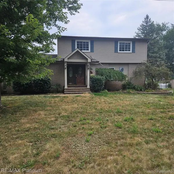 881 Bogie Lake Road, WhiteLake, MI 48383