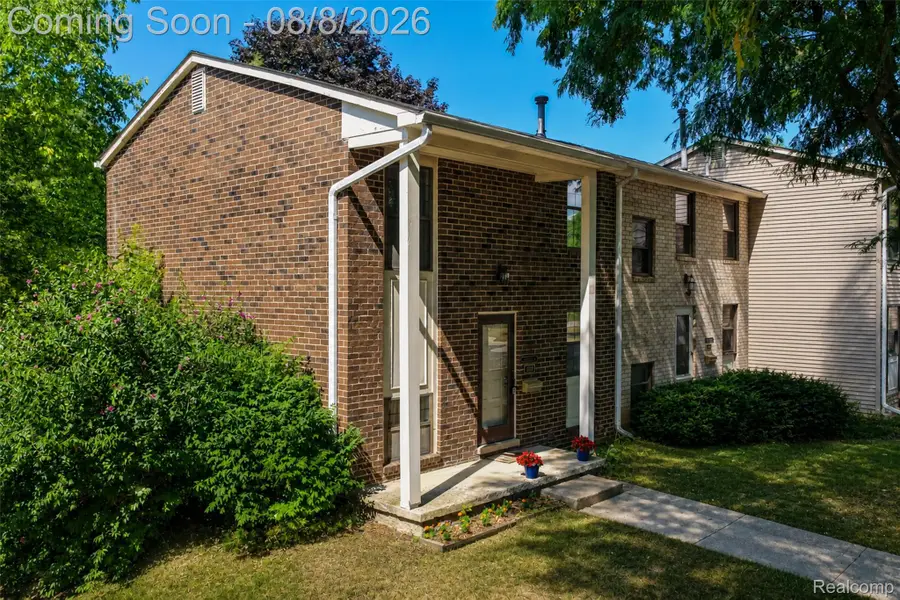 8358 Lakeview Court, Ypsilanti, MI 48198 - #2