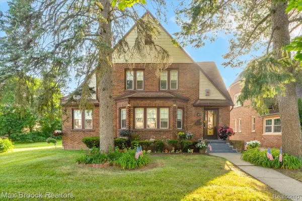 224 Cherokee Road, Pontiac, MI 48341